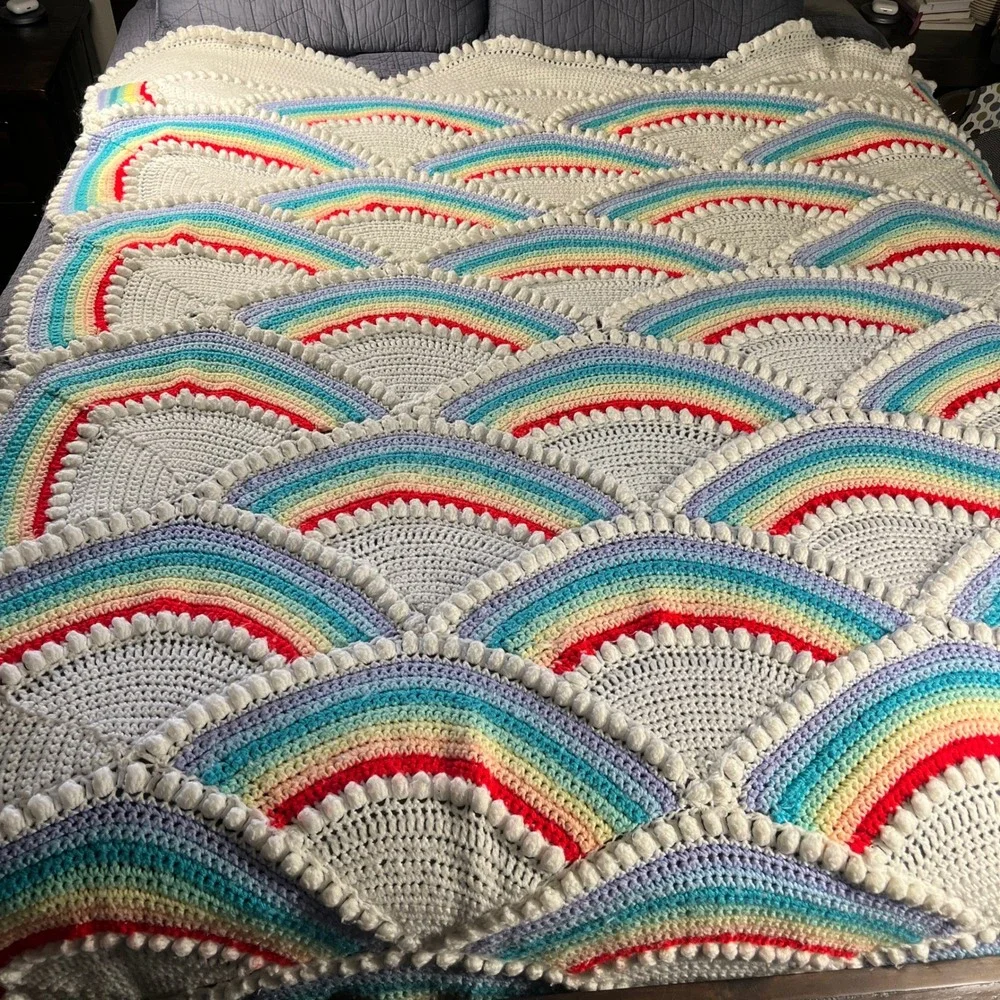 Handmade Crochet Blanket White Rainbow Bobble Stitch Scalloped Throw 80x60